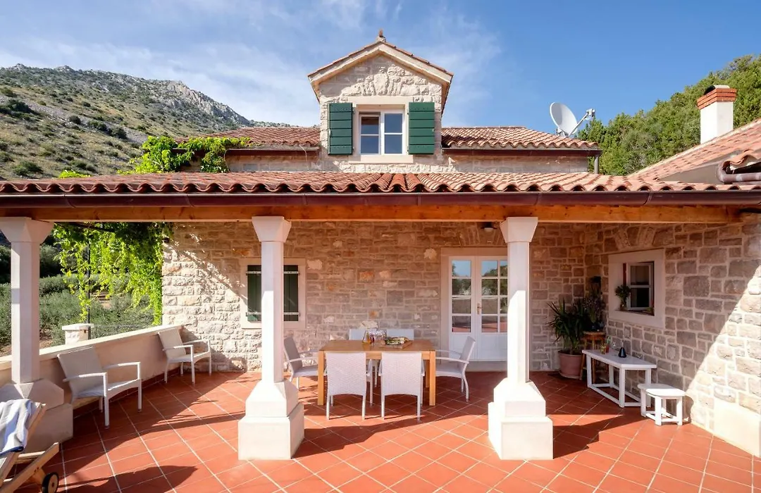 Villa Benedeta-Dubovica Hvar-1